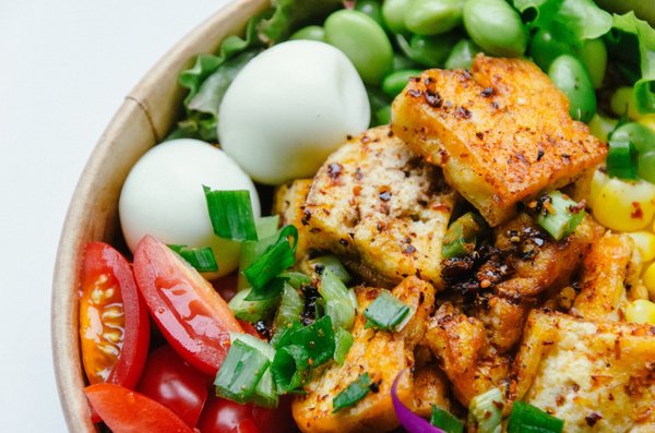 Manger équilibré au Quotidien : Un Guide Complet pour une Alimentation Saine